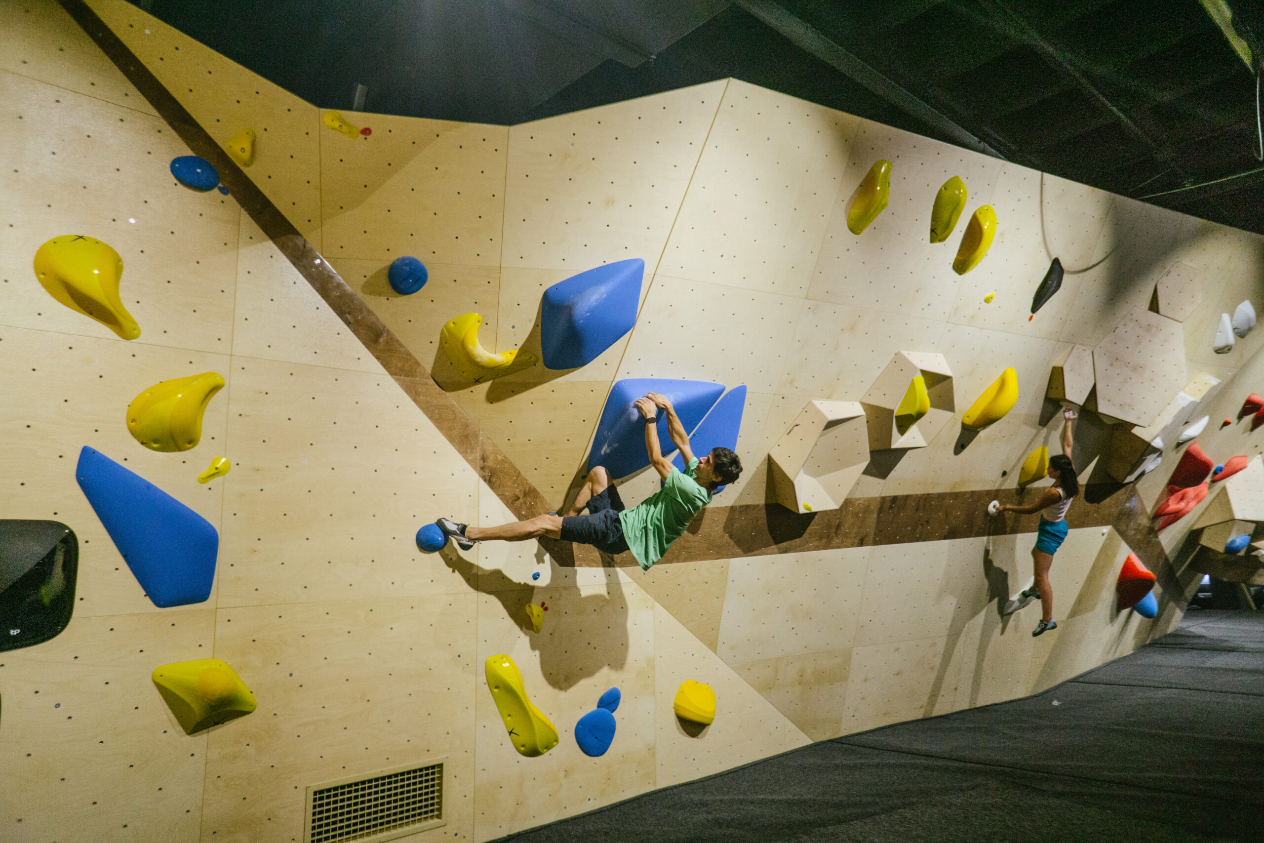 Instalaciones centro de escalada Madrid Legazpi Climbing Gym
