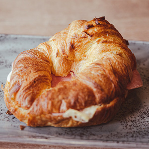 Croissant Meriendas Desayunos Cantina Sputnik